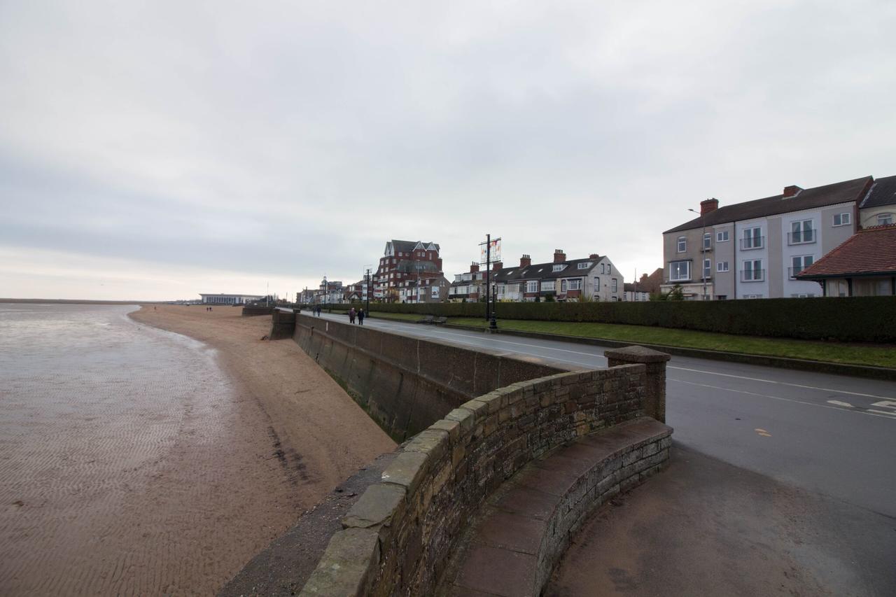 Lovely Sea Front House In Cleethorpes - Sleeps 6 Leilighet Eksteriør bilde